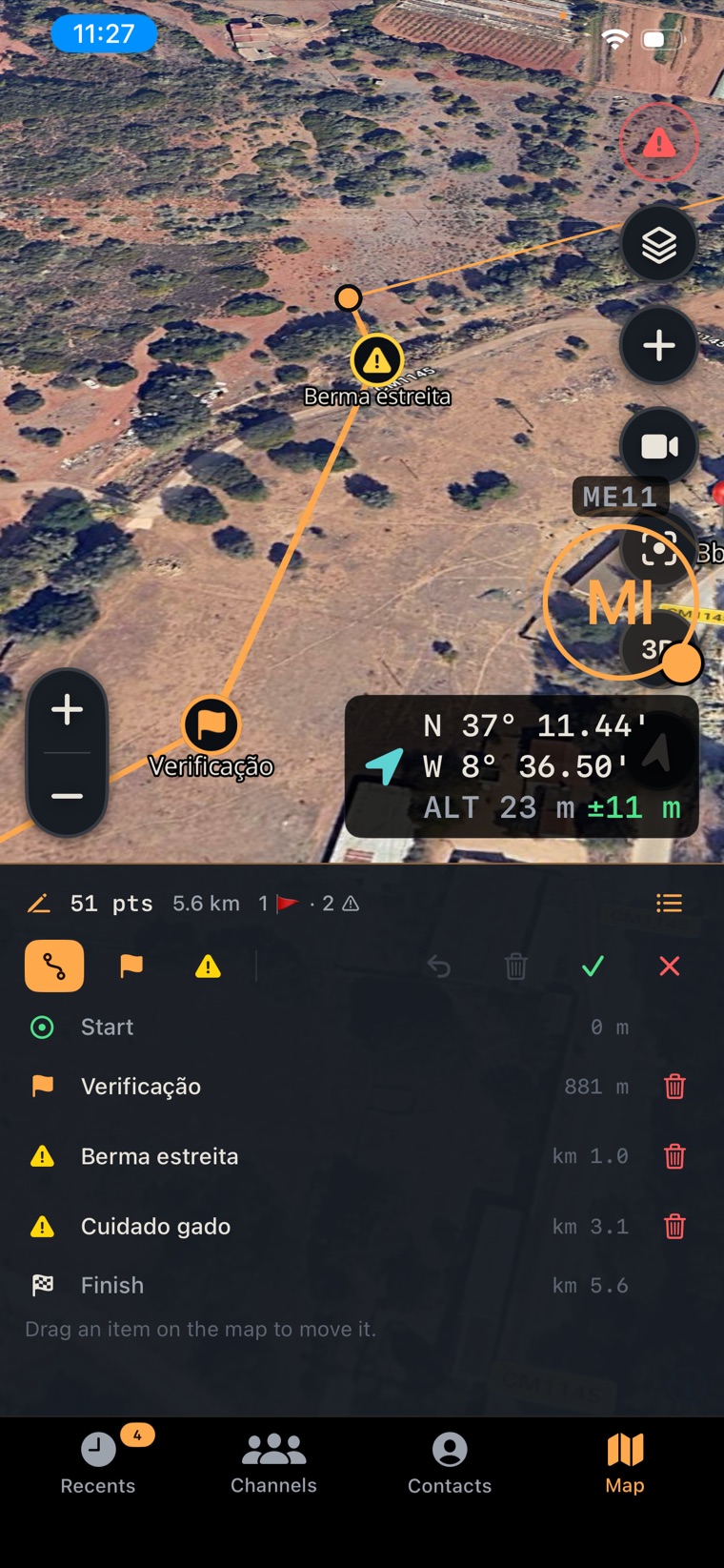 Editor de rutas con 51 puntos, puntos de ruta, avisos de riesgo y una lista editable
